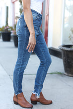 Load image into Gallery viewer, JUDY BLUE Dark Wash Mid Rise Minimum Distressed Straight Leg Jeans
