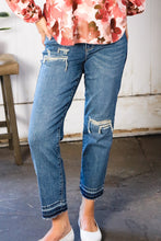 Load image into Gallery viewer, JUDY BLUE Boyfriend Fit Rip Denim Jeans