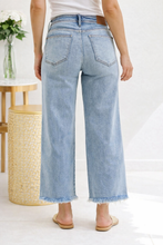 Load image into Gallery viewer, JUDY BLUE Fray Edge Wide Ankle Jeans