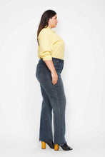 Load image into Gallery viewer, JUDY BLUE Button Fly Hem Destroy Straight Jeans