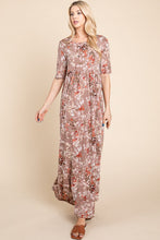 Load image into Gallery viewer, Printed Shirred Maxi Dress
