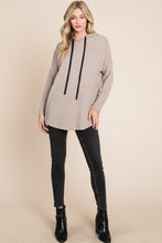 Load image into Gallery viewer, Contrast Drawstring Drop Shoulder Knit Hoodie