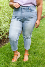 Load image into Gallery viewer, RISEN A-Game Mom Fit Jeans