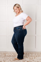 Load image into Gallery viewer, JUDY BLUE Alaina High Rise Classic Straight Jeans