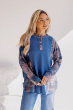 Load image into Gallery viewer, Aztec Waves Long Sleeve