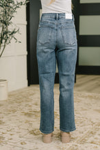 Load image into Gallery viewer, JUDY BLUE Carlie High Waist Straight Jean in Everyday Indigo