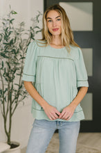 Load image into Gallery viewer, Caught You Looking Crinkle Woven Blouse