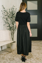 Load image into Gallery viewer, Contrast Charm Midi Black Dress
