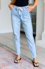 Load image into Gallery viewer, JUDY BLUE Cooper High Rise Vintage Denim Jogger