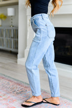 Load image into Gallery viewer, JUDY BLUE Cooper High Rise Vintage Denim Jogger