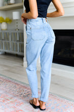 Load image into Gallery viewer, JUDY BLUE Cooper High Rise Vintage Denim Jogger