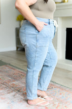 Load image into Gallery viewer, JUDY BLUE Cooper High Rise Vintage Denim Jogger