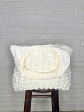 Load image into Gallery viewer, Day Out Cloud Tote Bag In Cream