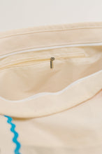 Load image into Gallery viewer, Scallop Parade Tote