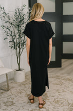 Load image into Gallery viewer, Fix You Right Up Short Sleeve Midi Dress in Black