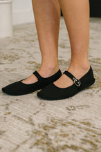 Load image into Gallery viewer, Fleta Buckle Flats in Black