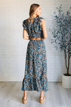 Load image into Gallery viewer, Flutter of Florals V-Neck Crop and Skirt Set