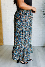 Load image into Gallery viewer, Flutter of Florals V-Neck Crop and Skirt Set