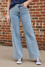 Load image into Gallery viewer, JUDY BLUE High Waist Wide Leg Jeans with Curved Inseam