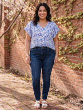 Load image into Gallery viewer, Garden Breeze Flutter Sleeve Blouse (multiple color options)