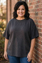 Load image into Gallery viewer, Textured Horizon Hi-Low Double Knit Tee in Black