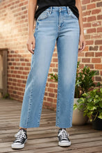 Load image into Gallery viewer, RISEN Slouchy Cropped Barrel Jeans with Curved Side Seam