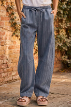 Load image into Gallery viewer, Skyline Stripes Barrel Jeans