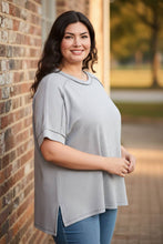 Load image into Gallery viewer, Easy Living Melange Hi-Low Tee