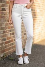 Load image into Gallery viewer, JUDY BLUE Contrast Stitching Cropped Flare Jeans