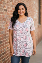 Load image into Gallery viewer, Fierce & Flirty Lips Graphic Top