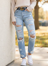 Load image into Gallery viewer, Sunday Stroll Distressed Straight Jeans with Pockets
