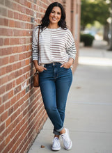 Load image into Gallery viewer, Linear Logic Color-Block Top