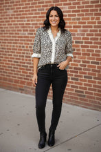 Load image into Gallery viewer, Safari Shore Ruffled Block Blouse