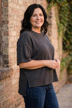 Load image into Gallery viewer, Textured Horizon Hi-Low Double Knit Tee in Black