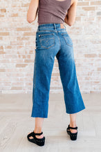 Load image into Gallery viewer, JUDY BLUE Hayes High Rise Wide Leg Crop Jeans by