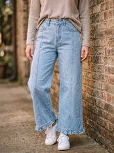 Load image into Gallery viewer, Darling Details Wide-Leg Jeans (multiple color options)