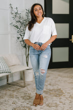Load image into Gallery viewer, JUDY BLUE Aiden High Rise Patch Pocket Distressed Boyfriend Jeans