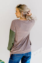 Load image into Gallery viewer, Rustling Fern Puff Sleeve Top