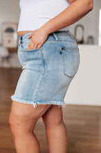Load image into Gallery viewer, JUDY BLUE Jenny High Rise Cutoff Dad Shorts