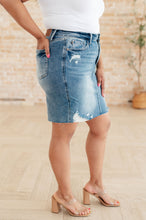 Load image into Gallery viewer, JUDY BLUE Carol High Rise Rigid Magic Denim Skirt