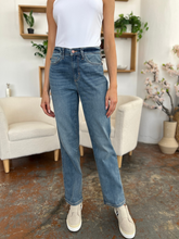 Load image into Gallery viewer, JUDY BLUE High Waist Straight Jeans