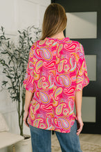 Load image into Gallery viewer, Lizzy Breeze Top in Hot Pink Paisley