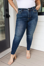 Load image into Gallery viewer, JUDY BLUE Lydia Mid Rise Vintage Raw Hem Skinny Jeans