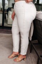 Load image into Gallery viewer, JUDY BLUE Maddie Mid Rise Braided Side Seam Relaxed Jeans