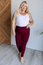 Load image into Gallery viewer, Magic Skinny 28" Pants in Wine