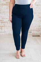 Load image into Gallery viewer, Magic Skinny 28&quot; Pants (multiple color options)
