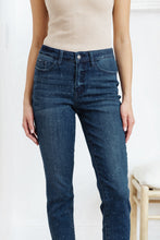 Load image into Gallery viewer, JUDY BLUE Mid-Rise Relaxed Fit Mineral Wash Jeans