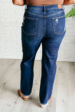 Load image into Gallery viewer, JUDY BLUE High Waist Rigid Magic Heavy Destroy Straight Jeans
