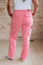 Load image into Gallery viewer, JUDY BLUE Peggy High Rise Cargo Straight Jeans in Pink