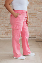 Load image into Gallery viewer, JUDY BLUE Peggy High Rise Cargo Straight Jeans in Pink